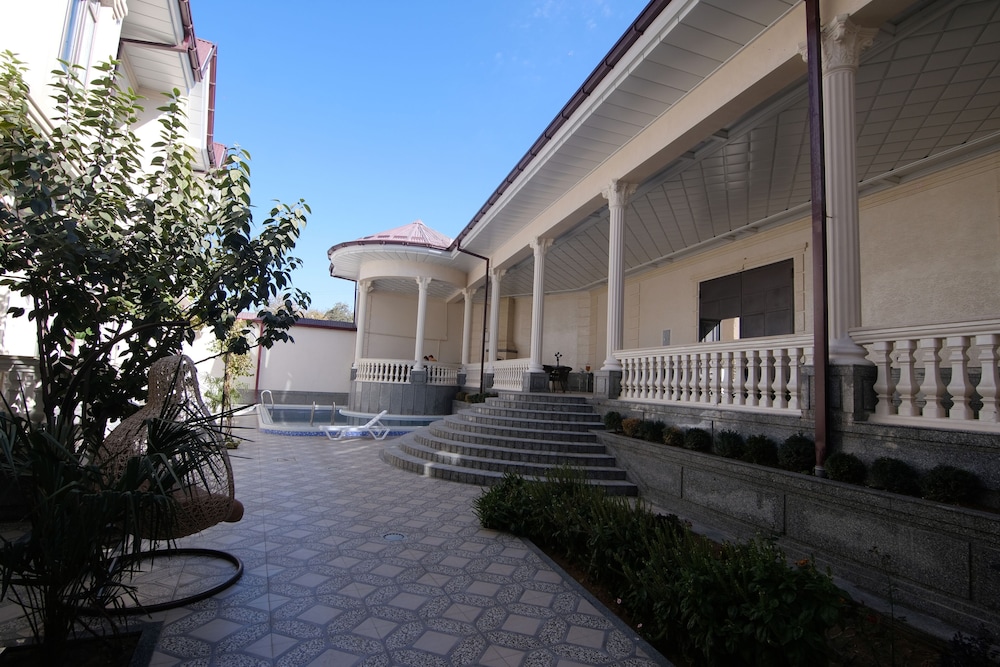 Photo 13