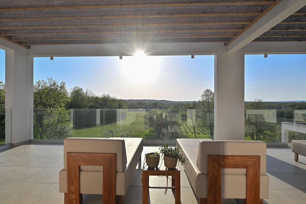 Luxury Villa Sonia With Wellness Gym
