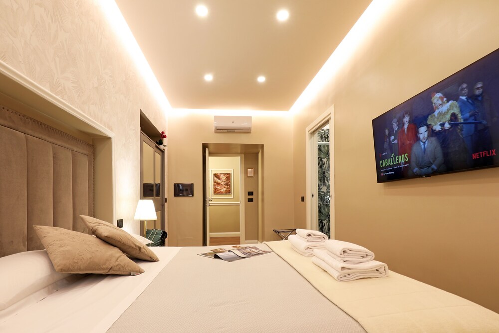 Vatican Cozy Suites