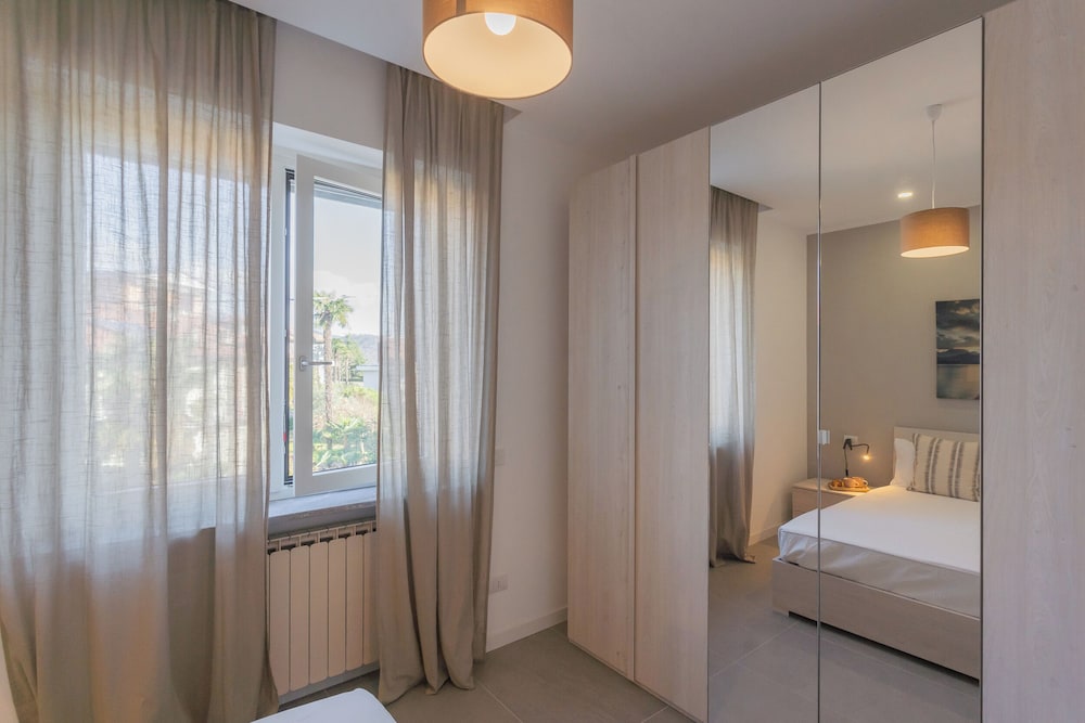Isola Felice Grandate by Rent all Como