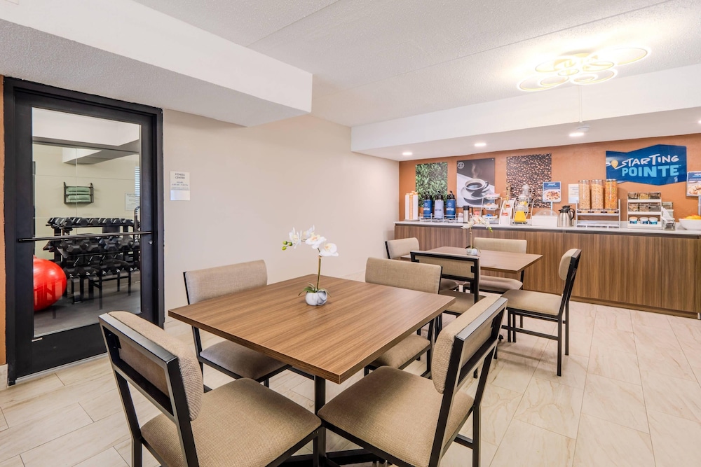 Clarion Pointe Winston – Salem Downtown