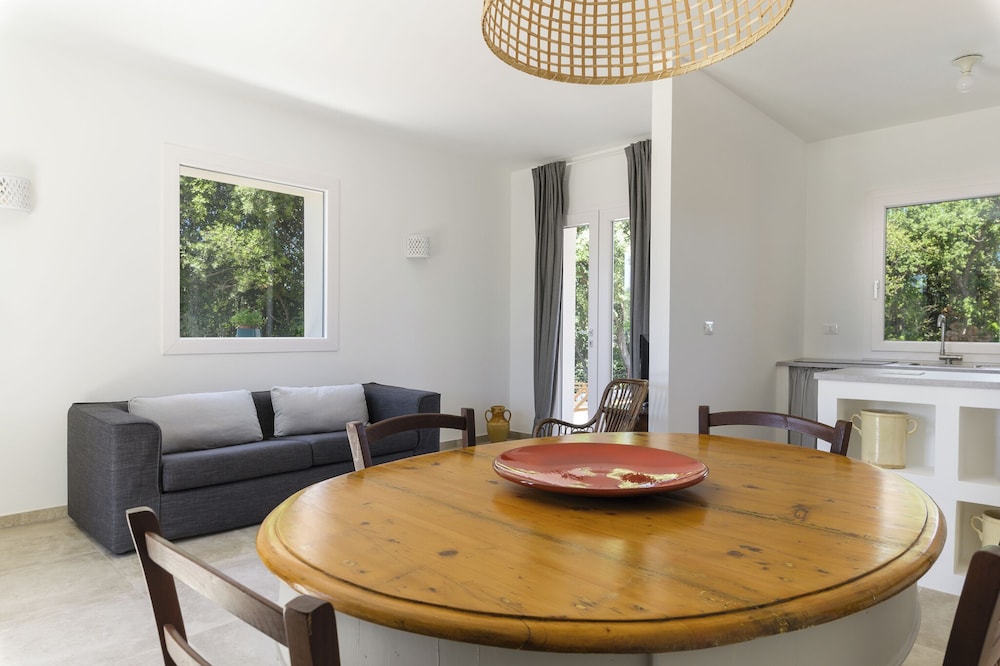 Villetta Foragno con giardino by Wonderful Italy