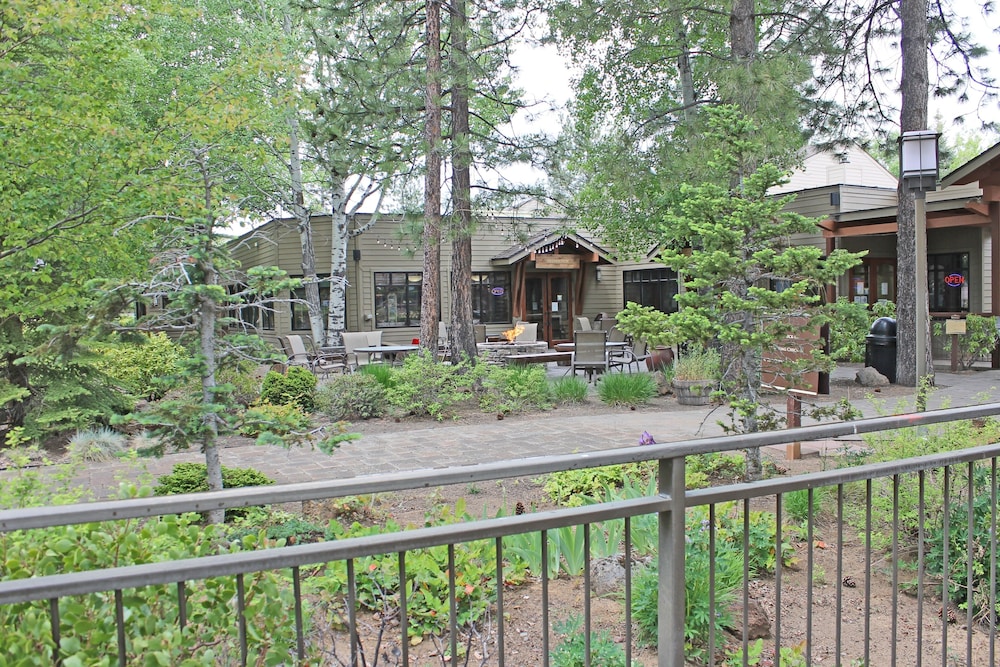 7th Mtn 923b 3 Bedroom Condo