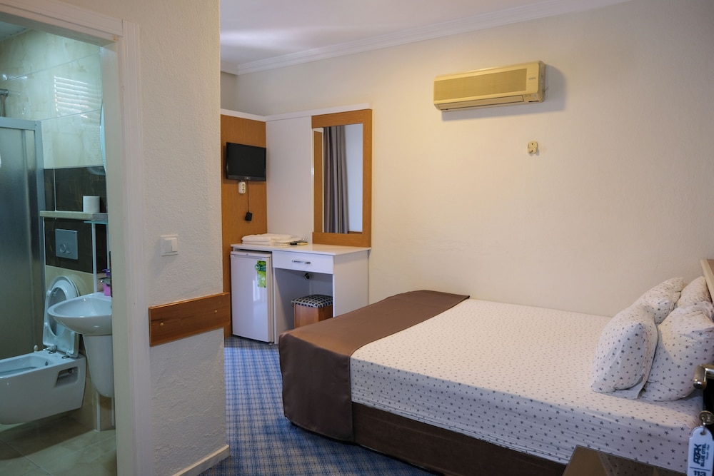Azak Blue Otel