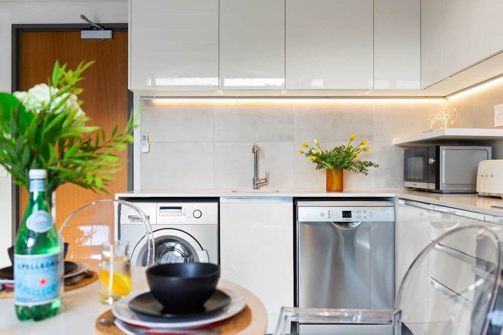 Apartment 307 at 117 on Strand