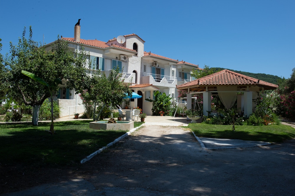 Villa Mantalena photo 2