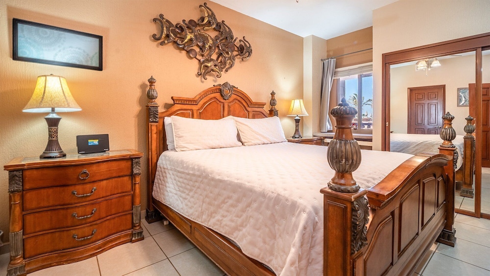 Sandy Feet Retreat Haven Oceanfront Condo