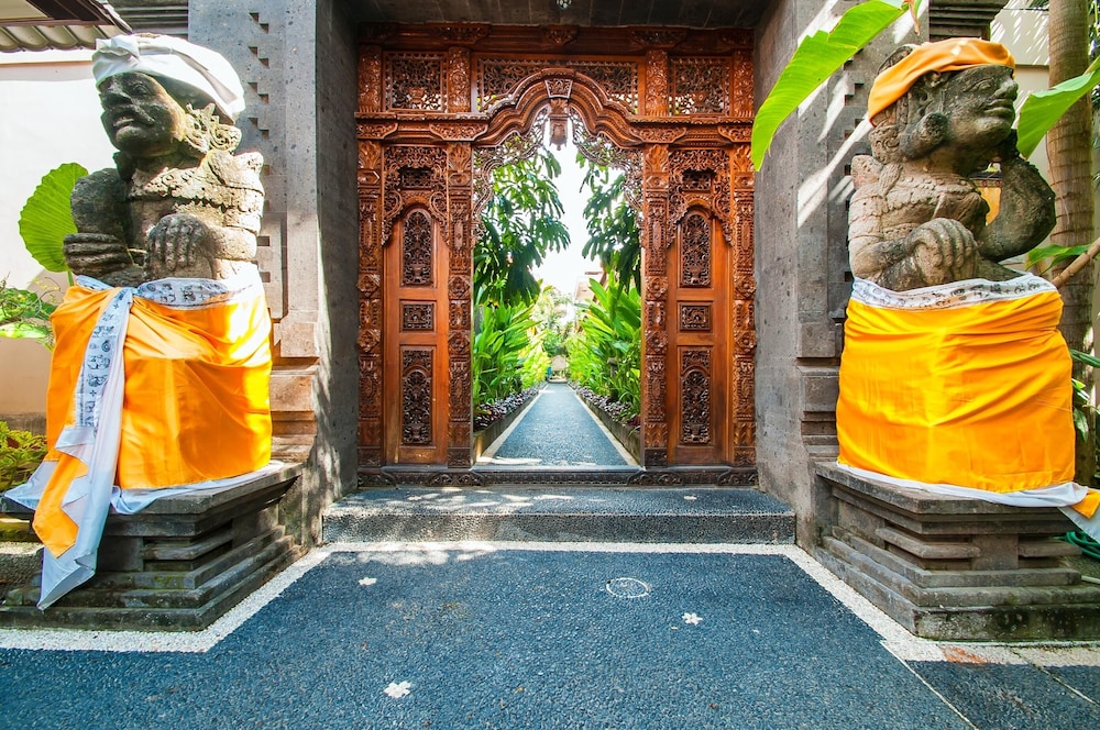 Luxury Family Three Bedroom Villa