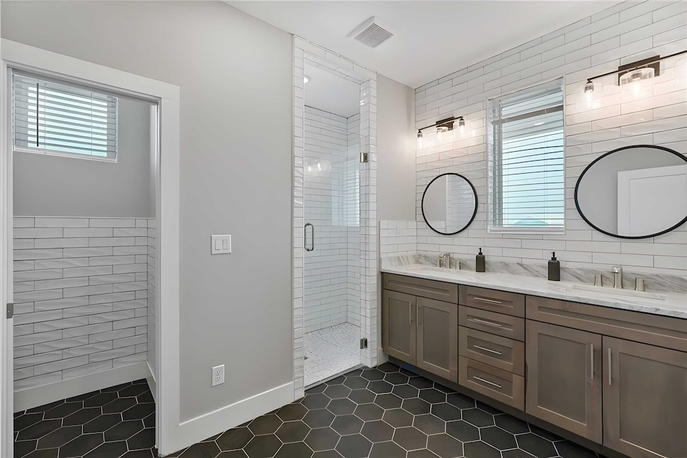 La Concha Blvd #31 -