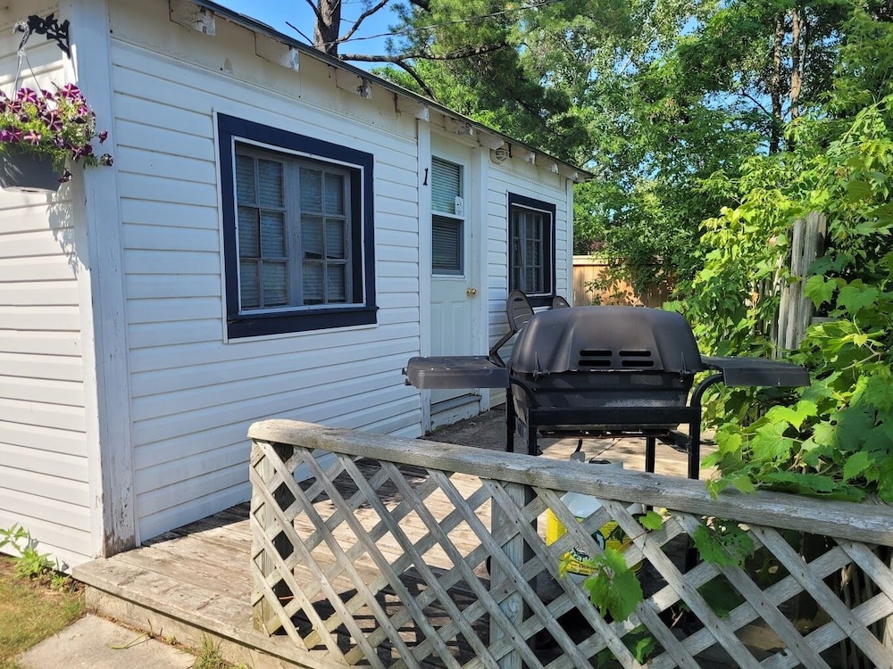 Alton Lodges