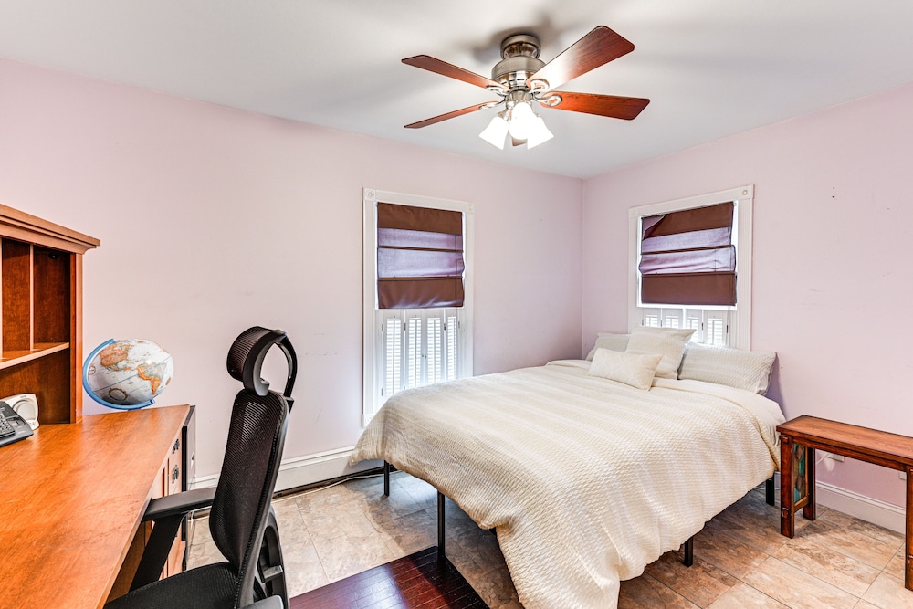 New York Escape Near Times Square & Central Park! view 4