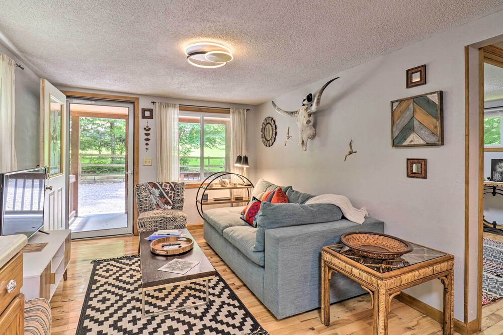 Hot Tub & Stone Fire Pit: Smoky Mountain Oasis! view 2