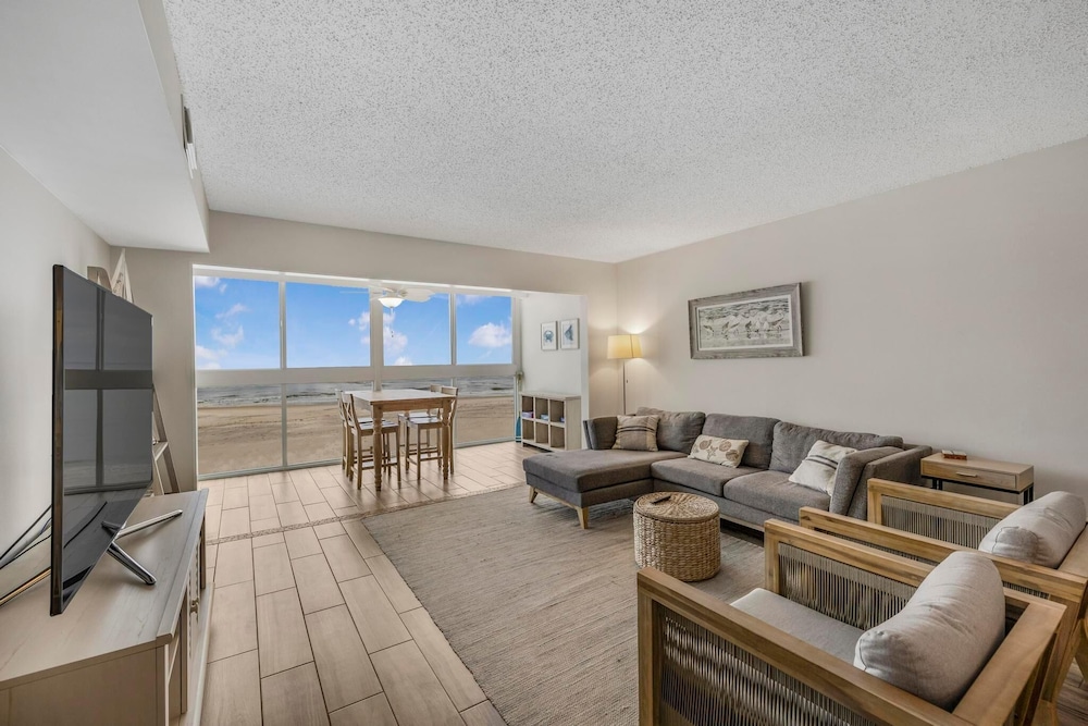 Edgewater West 65