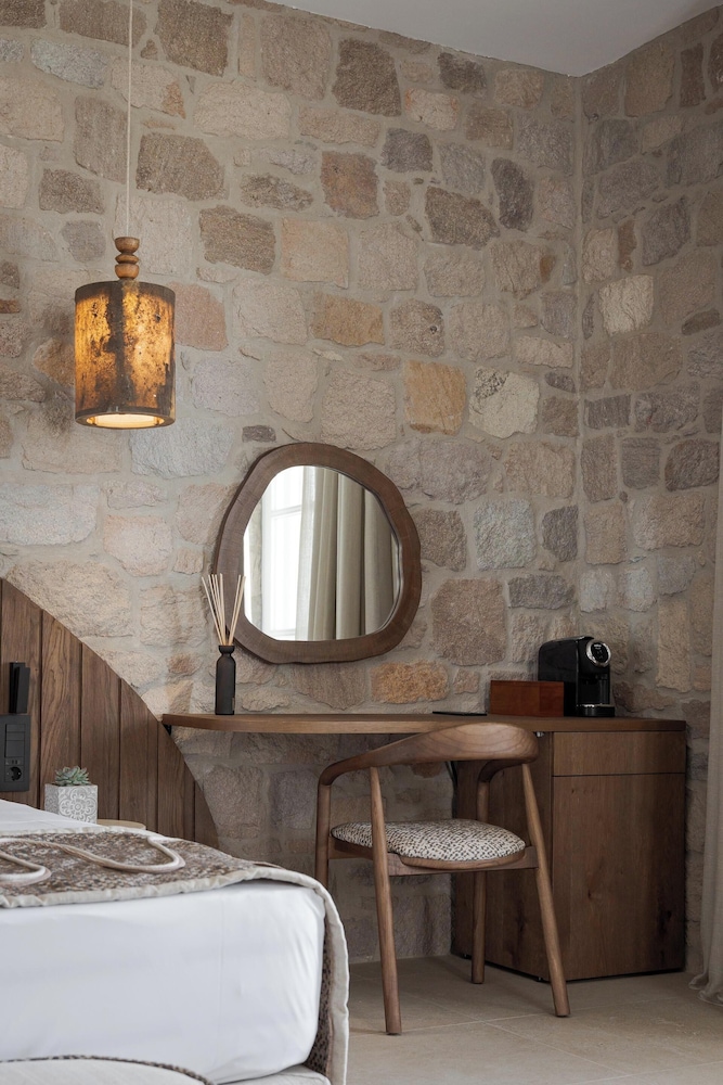 Horizon Suites Milos