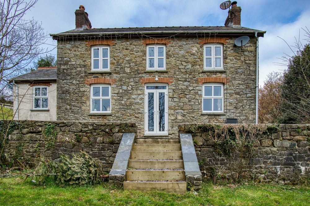 Woodcocks House - 3 Bedroom Holiday Home - Kilgetty