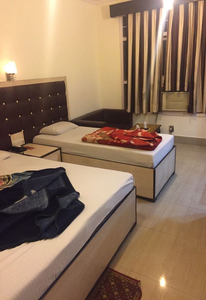 ADB Rooms Hotel India International Dx