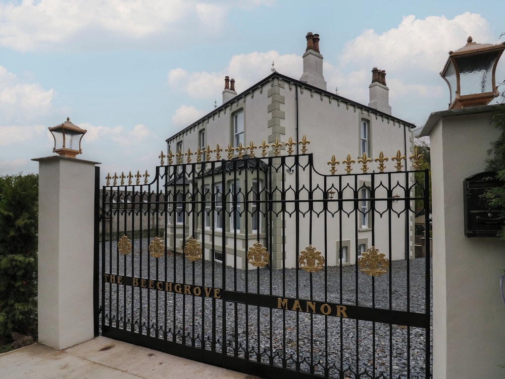 Beechgrove Manor