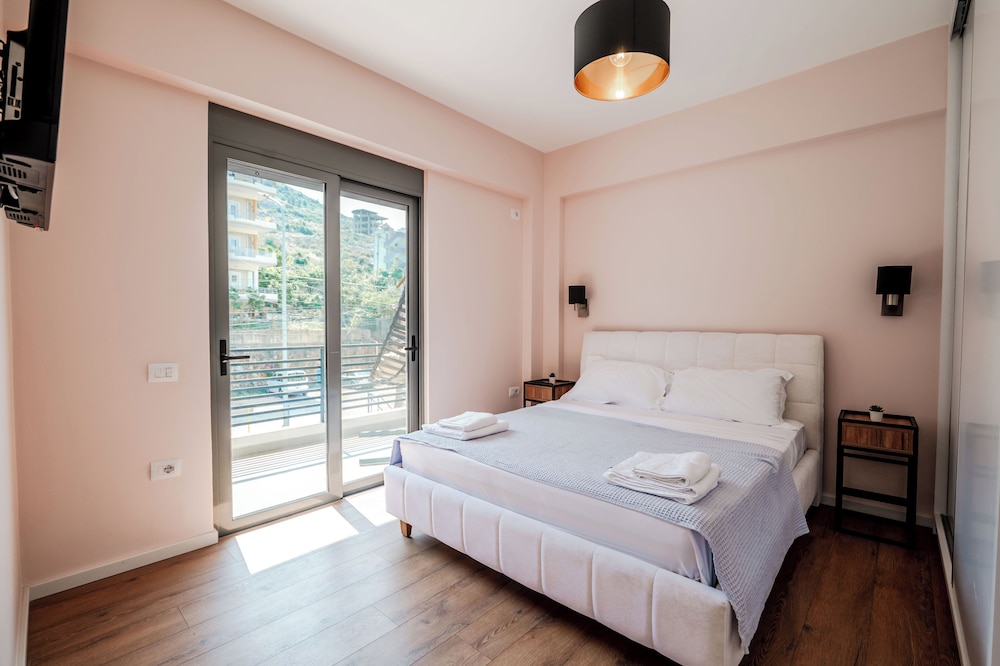 StarLight Apartments 2