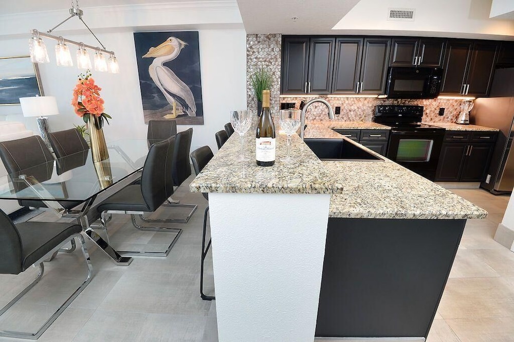 Emerald Beach 325