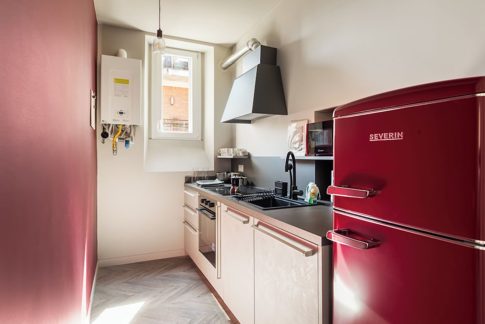 Vatican Lovely And New 2 Br Apartment