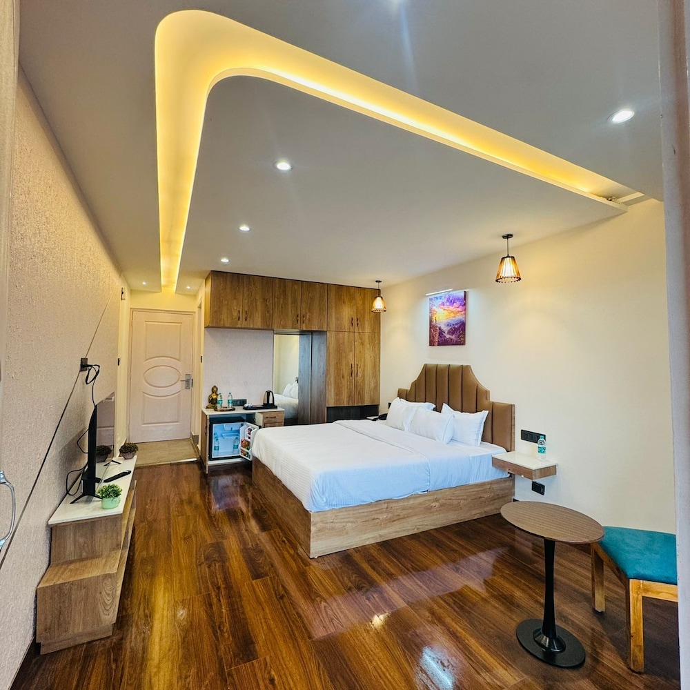 Jasmine Hotel Mall Road Dalhousie