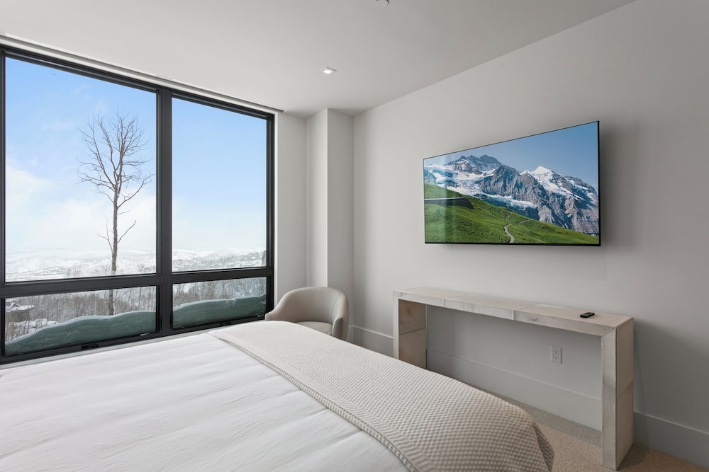 Argent at Deer Valley Resort - Three Bedroom Deluxe #203 3 Condo