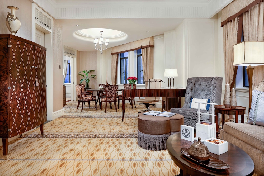 Fairmont Peace Hotel on the Bund 83