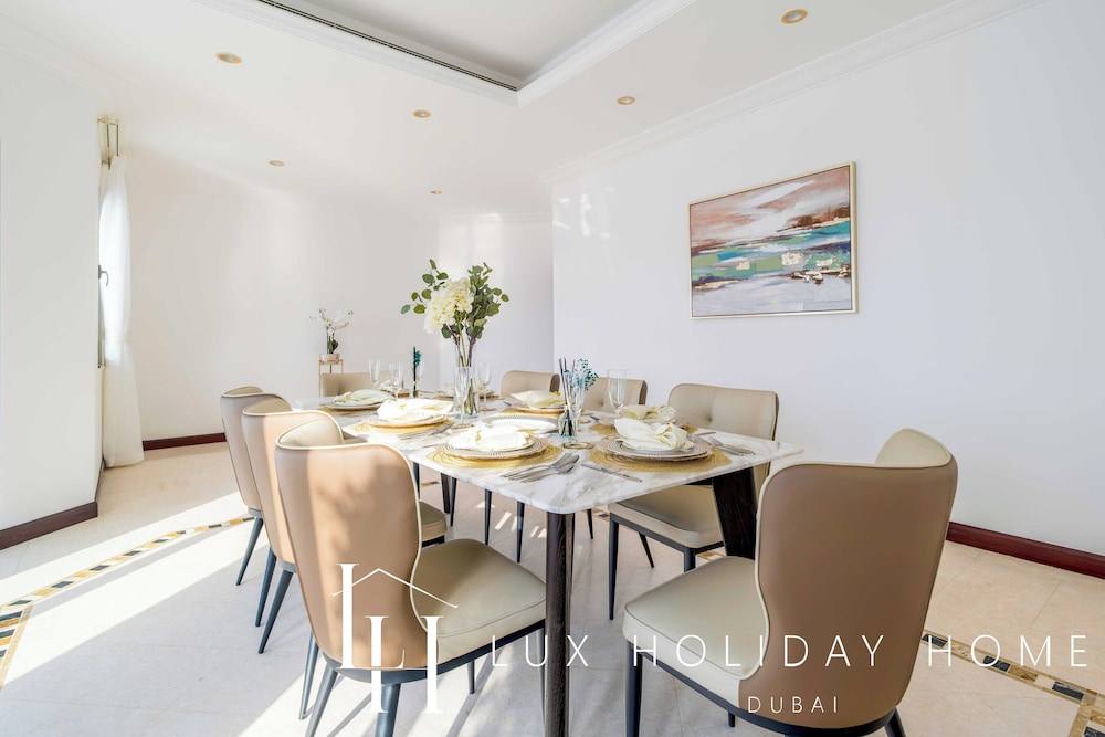 LUX The Ultimate Island Palm Villa