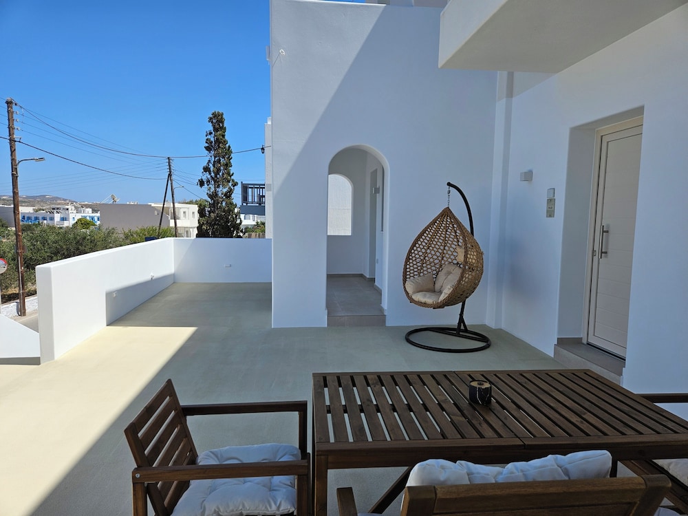Aristotle Suites