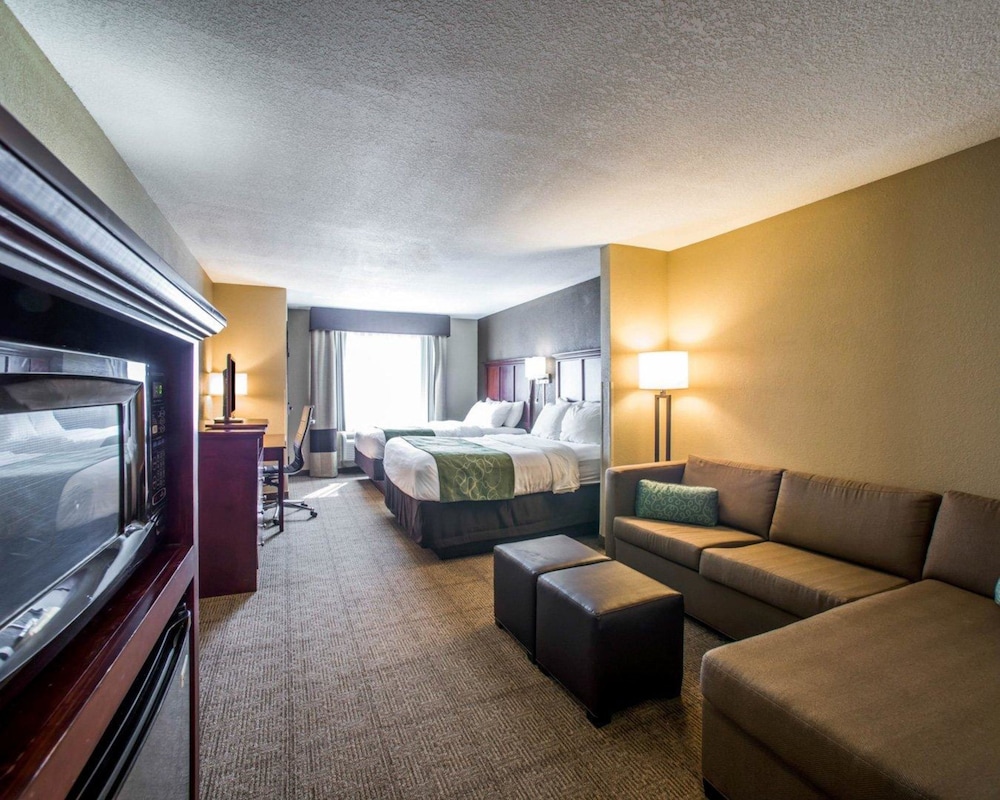 Columbia Vacations - Comfort Suites Columbia - University Area - Property Image 30