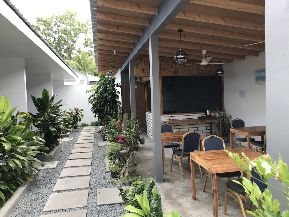 Royal Stay Inn