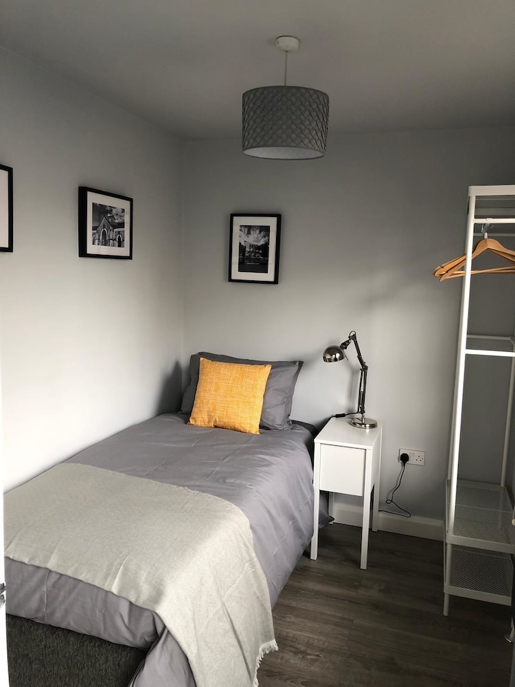 City Central Townhouse by BHR Apartments view 2