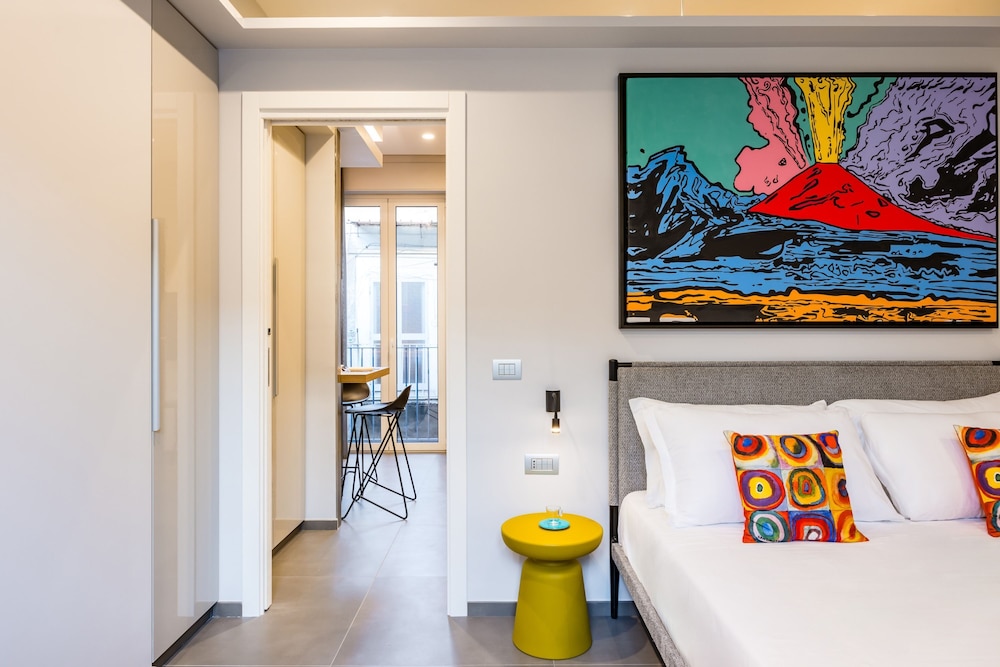 Pop House in the Heart of Sanit by Wonderful Italy