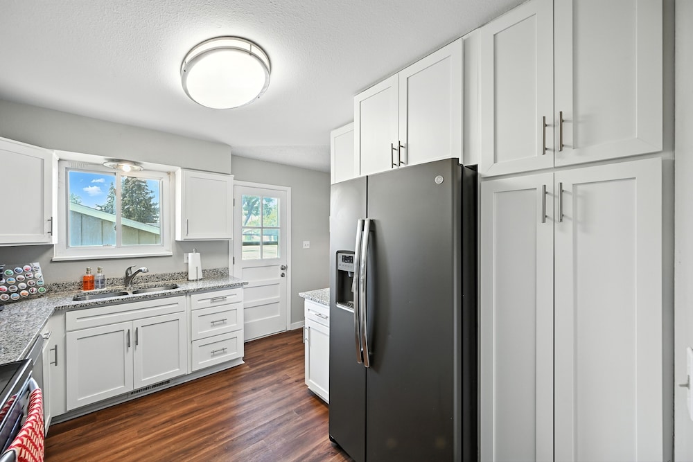 Family-friendly Arvada Getaway With Games Galore 4 Bedroom Home