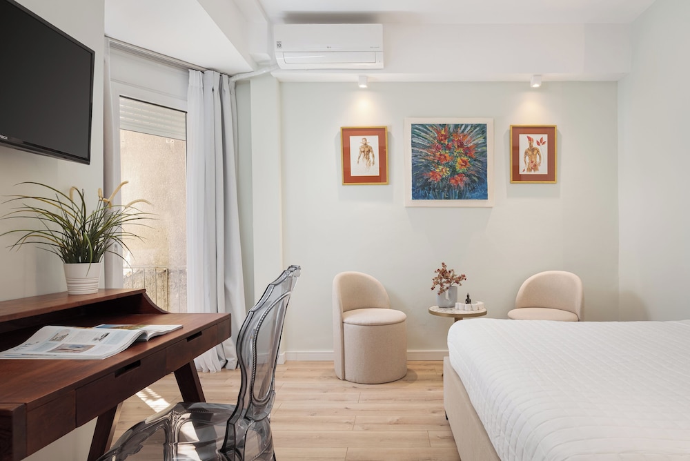 Olympian Zeus Residences
