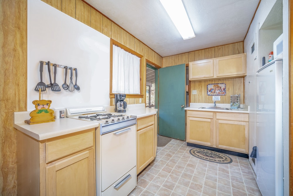Bear Paw Lodge