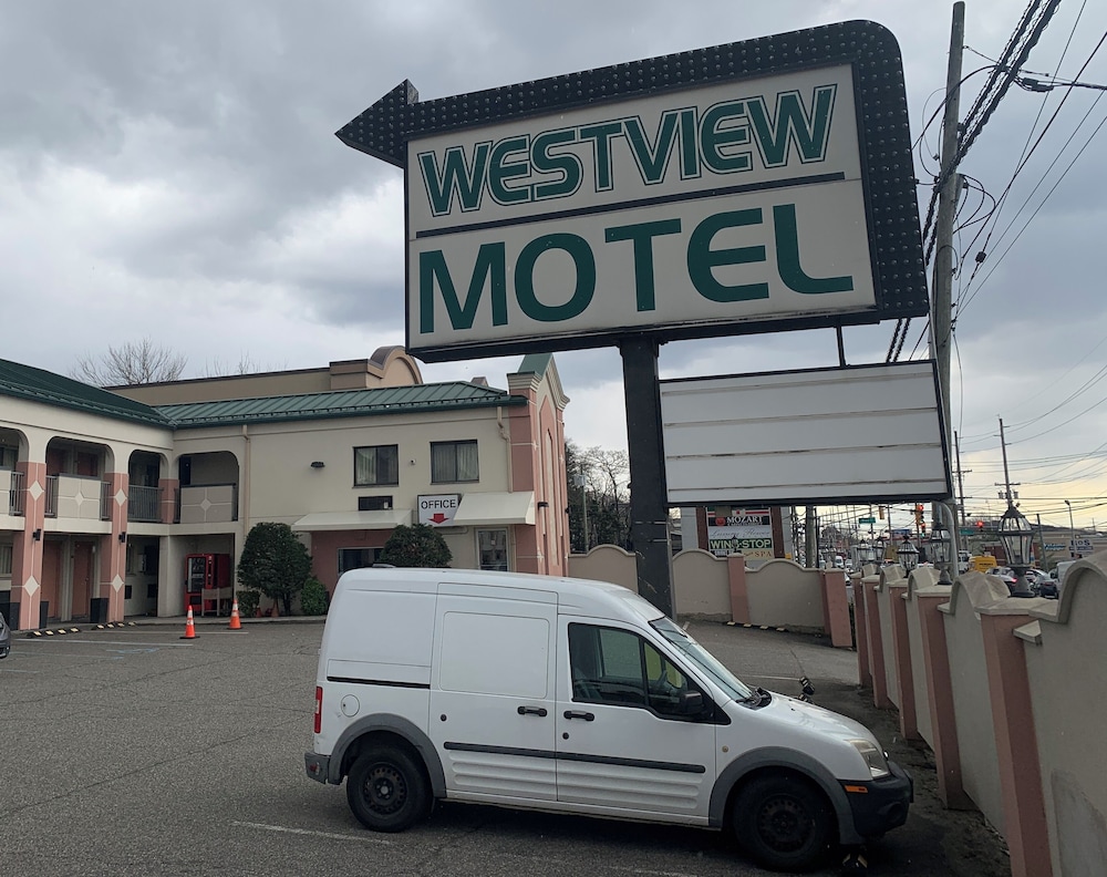 Westview Motel