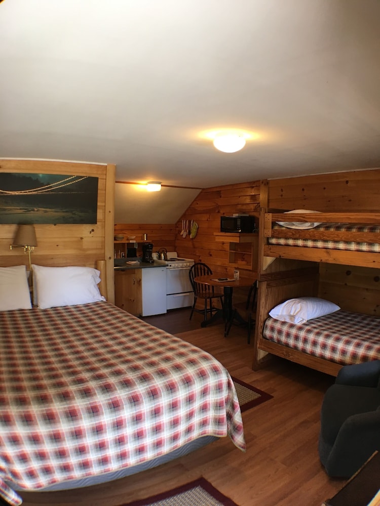 Mountain View Motel & Campground view 4