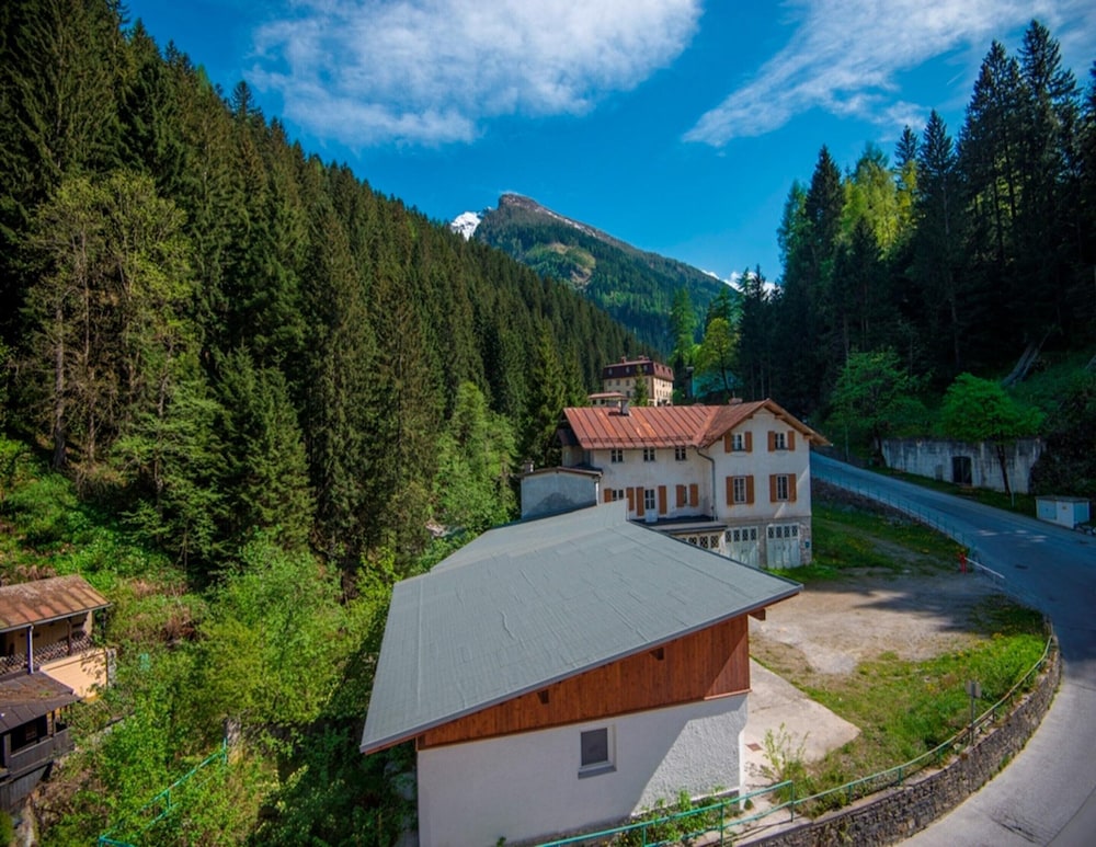 Apartment Bad Gastein Near Ski Lifts