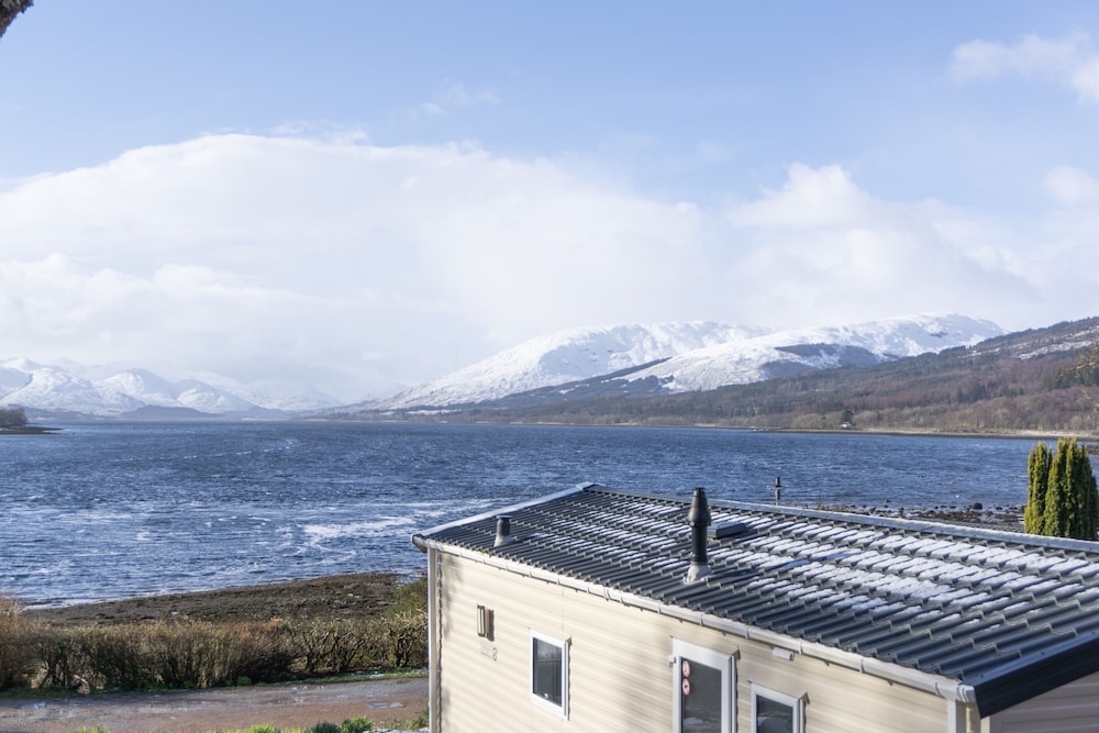 Linnhe Lochside Holidays