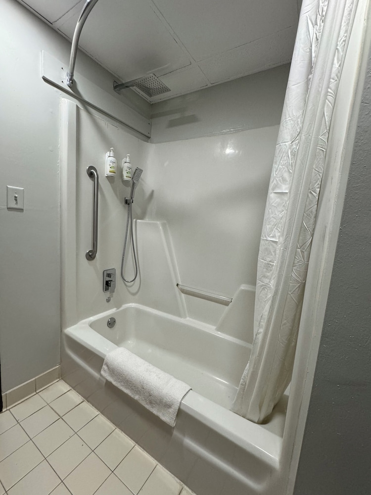 Cordele Vacations - Lux Hotel - Property Image 12