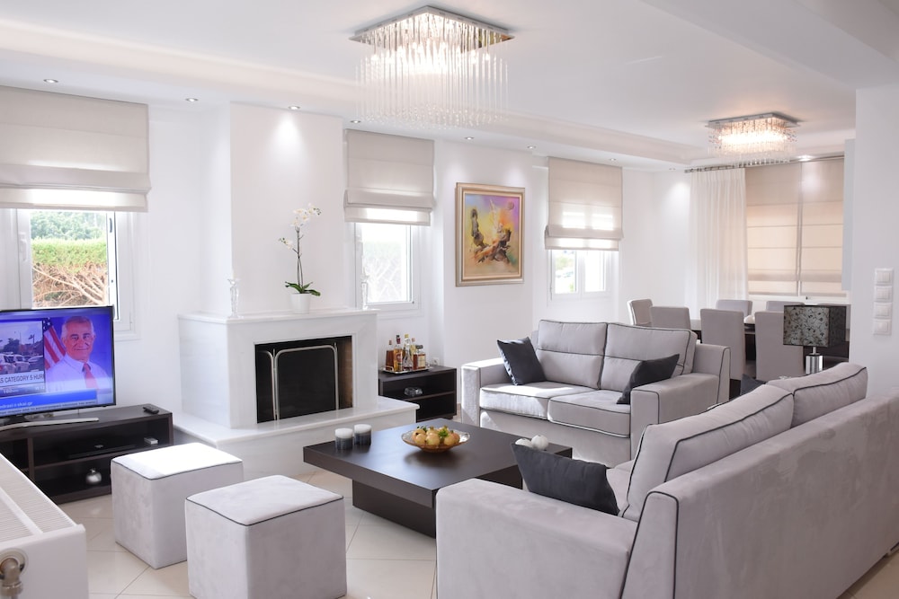 Keratea Luxury Villa - Athens Airport