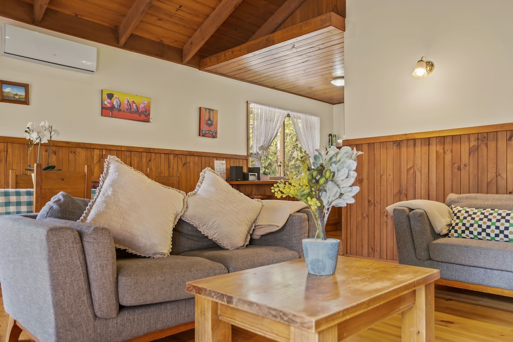 StayAU 2BR Yarra Valley Cottage