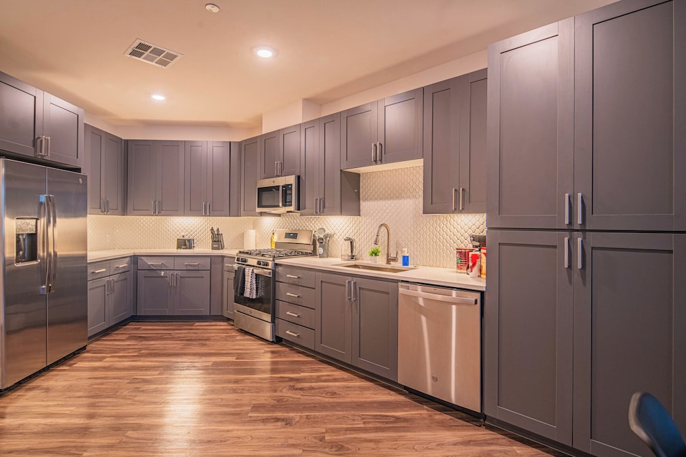 ROVE LIVING/KB - Scottsdale Grand