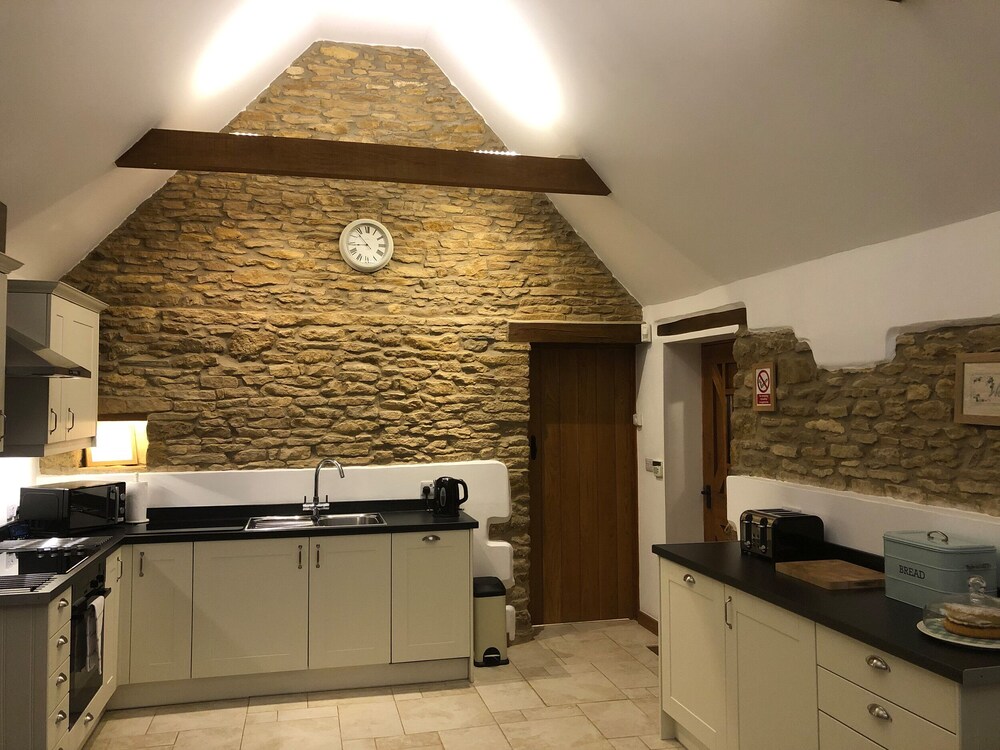 Hook Norton Barn