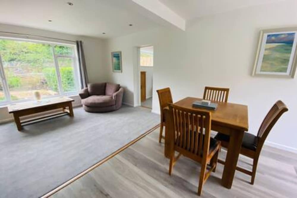 Mousehole Two-bed Bungalow With Parking