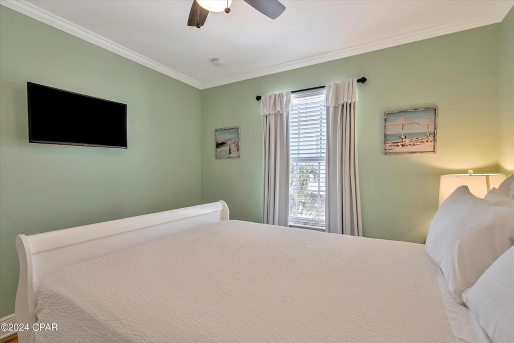 Pet Friendly Beach House - Sunset Escape