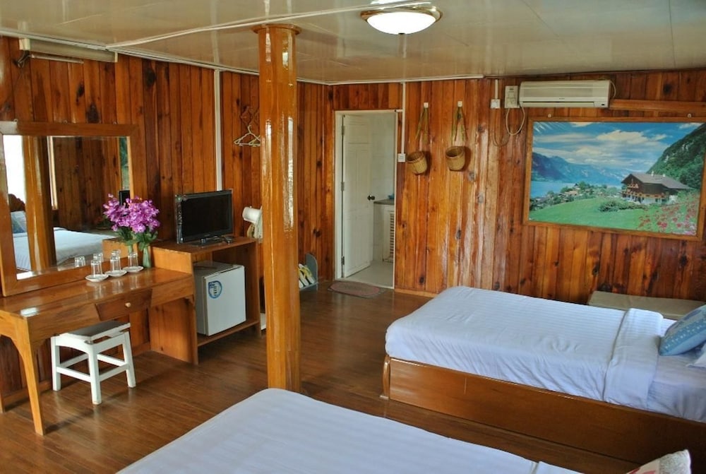 Bright hotel