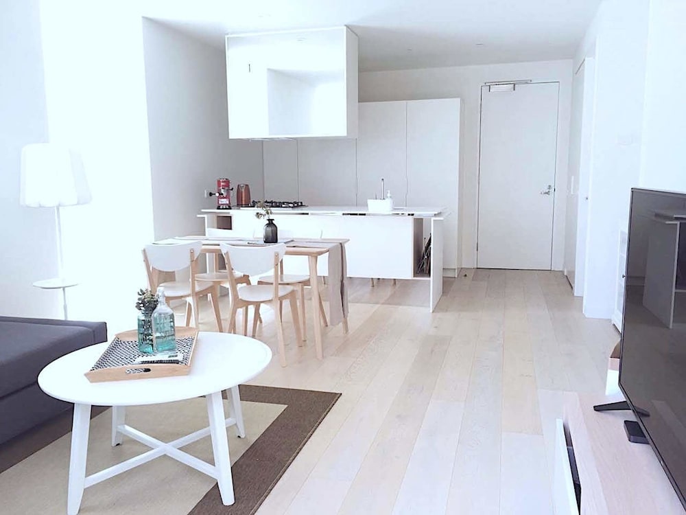 Brand New Stunning Home with Garden