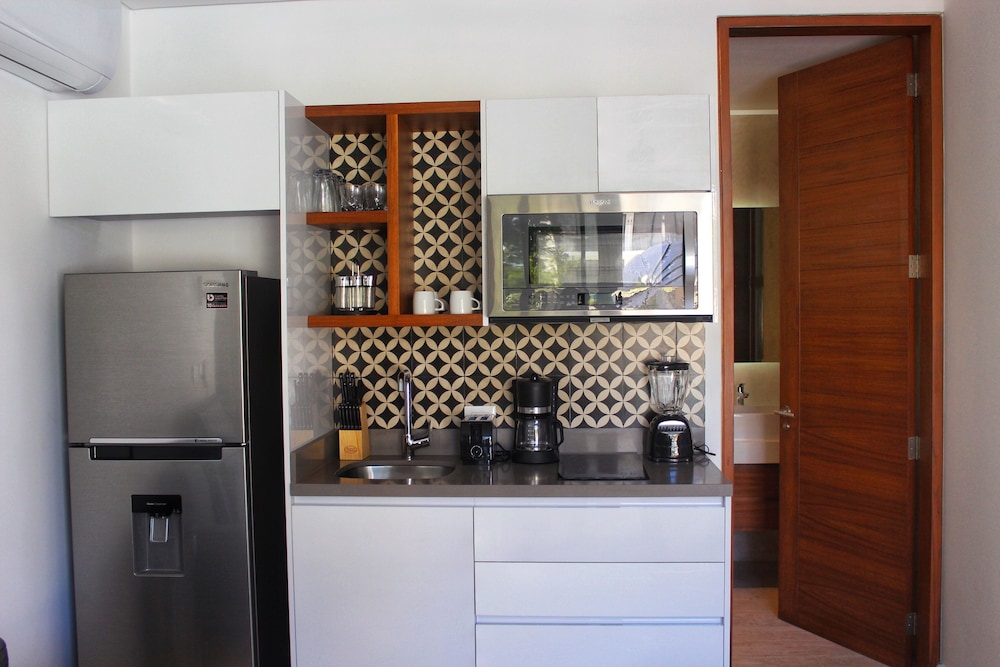 Central Park E102H - Property Image 34